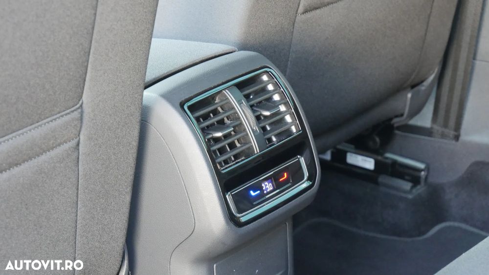 Volkswagen Passat 2.0 TDI SCR DSG Business - 20