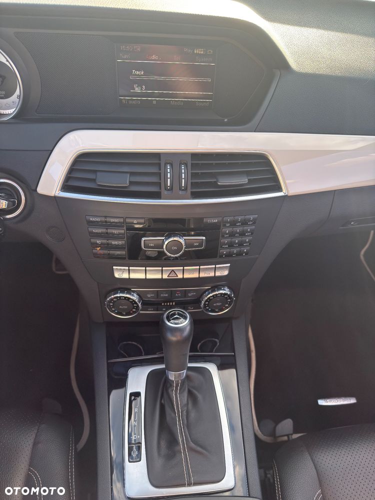 Mercedes-Benz Klasa C 180 BlueEFFICIENCY 7G-TRONIC - 19