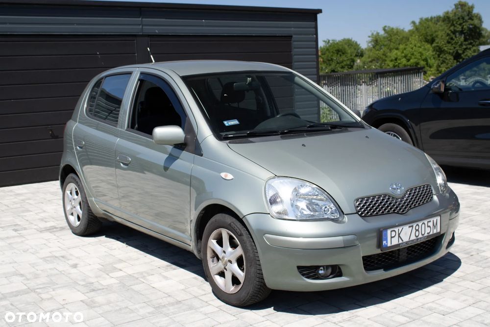 Toyota Yaris 1.3 Sol - 4