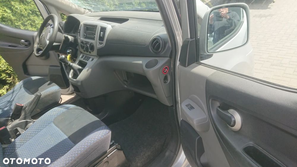 Nissan NV200 - 6