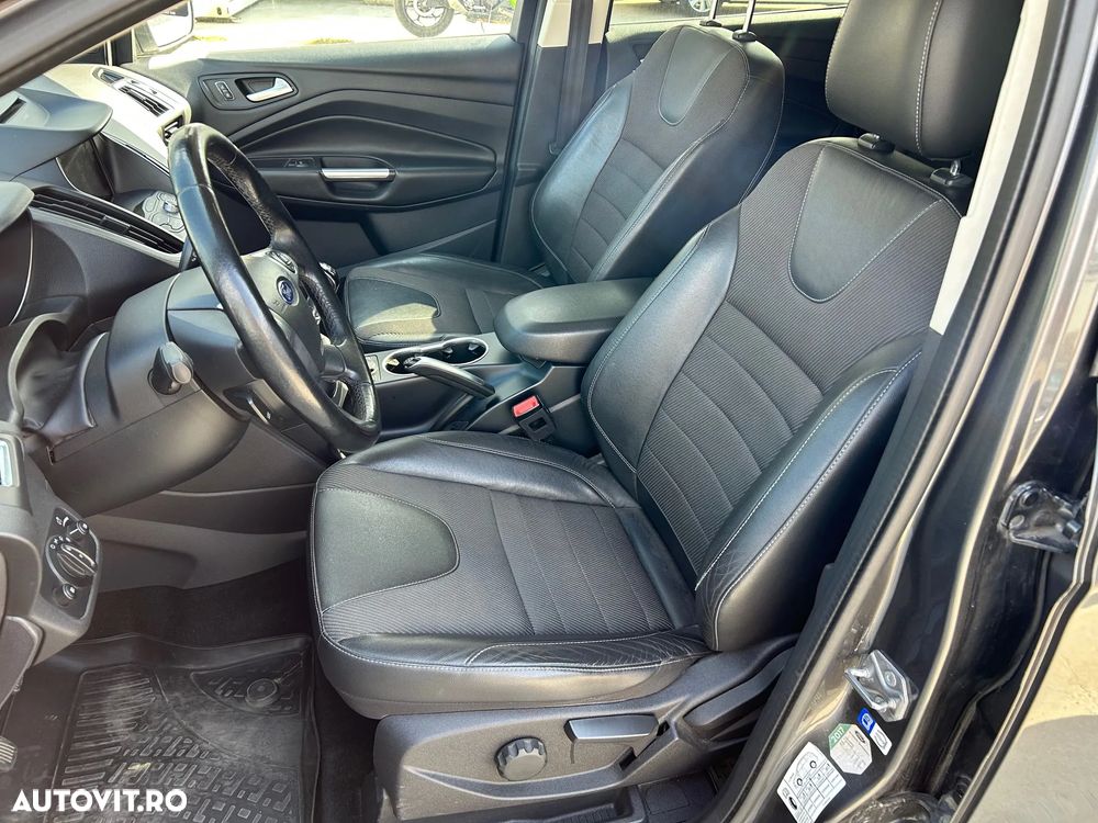 Ford Kuga 2.0 TDCi 4x4 Titanium - 9