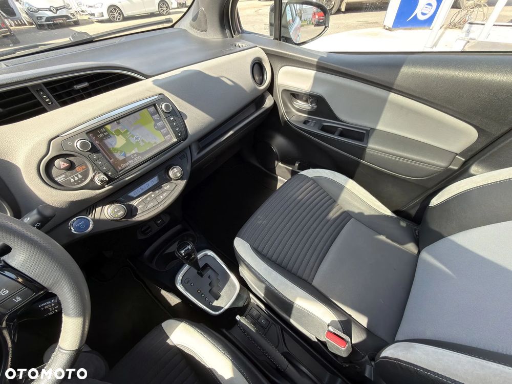 Toyota Yaris 1.5 VVT-i Selection - 29