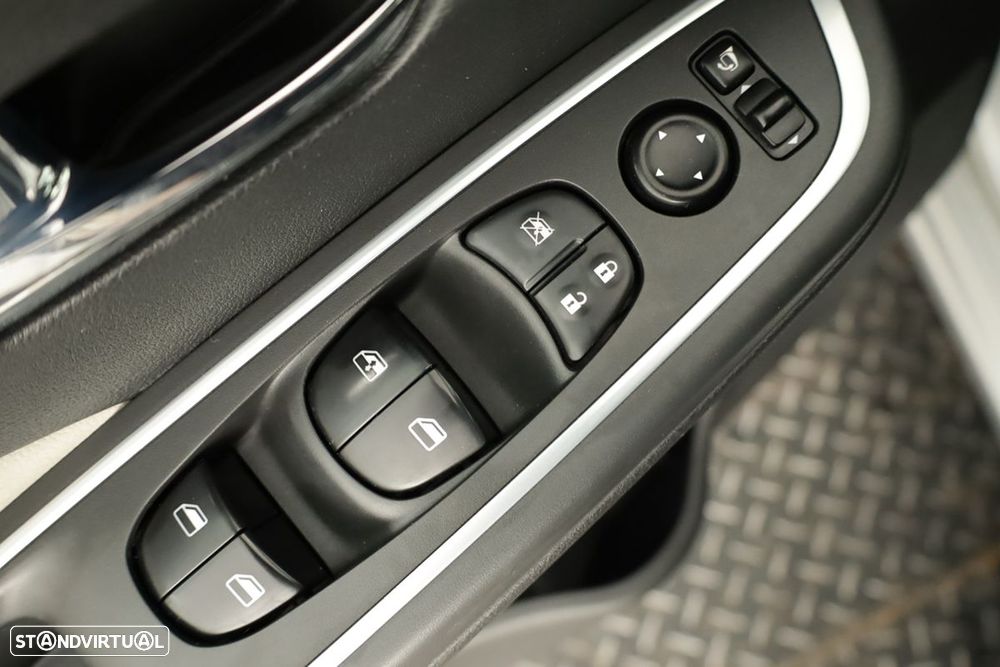 Nissan Micra 1.0 IG-T N-Design Black CVT - 20