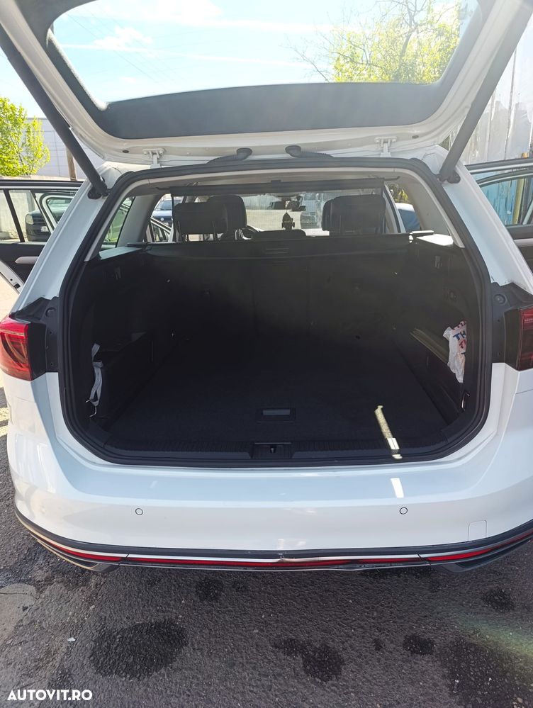 Volkswagen Passat Alltrack 2.0 TDI DSG 4Motion - 6