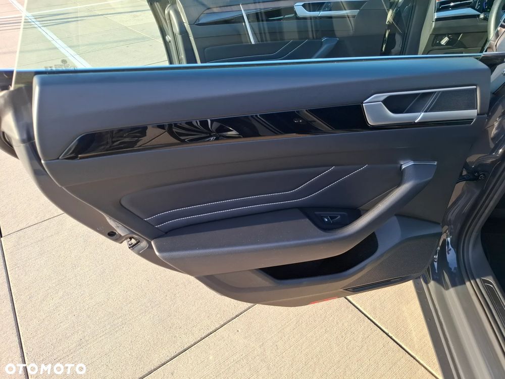 Volkswagen Arteon 2.0 TDI Elegance DSG - 25