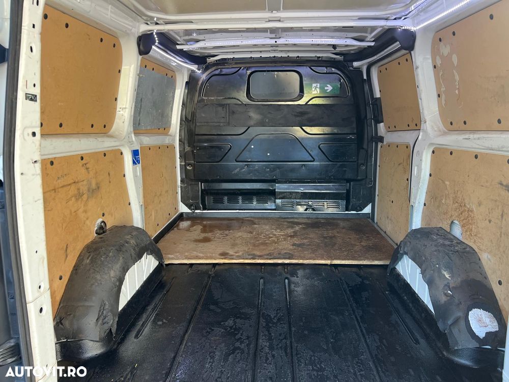 Ford Transit - 10