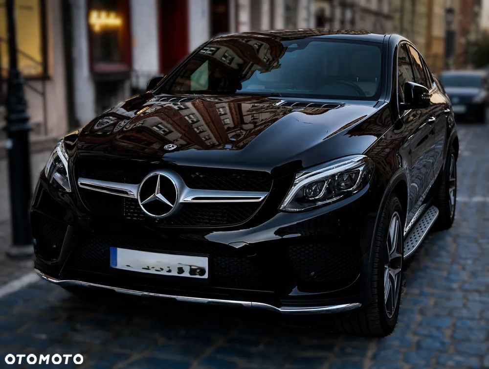 Mercedes-Benz GLE 350 d 4Matic 9G-TRONIC AMG Line - 25