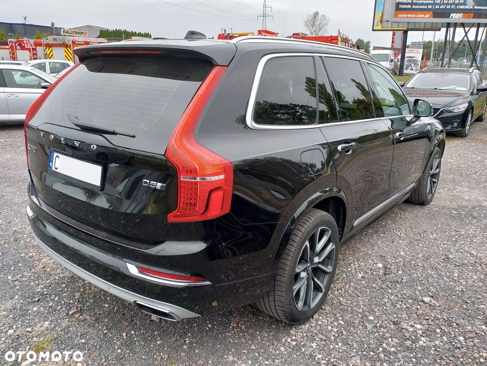 Volvo XC 90 D5 AWD Momentum - 3