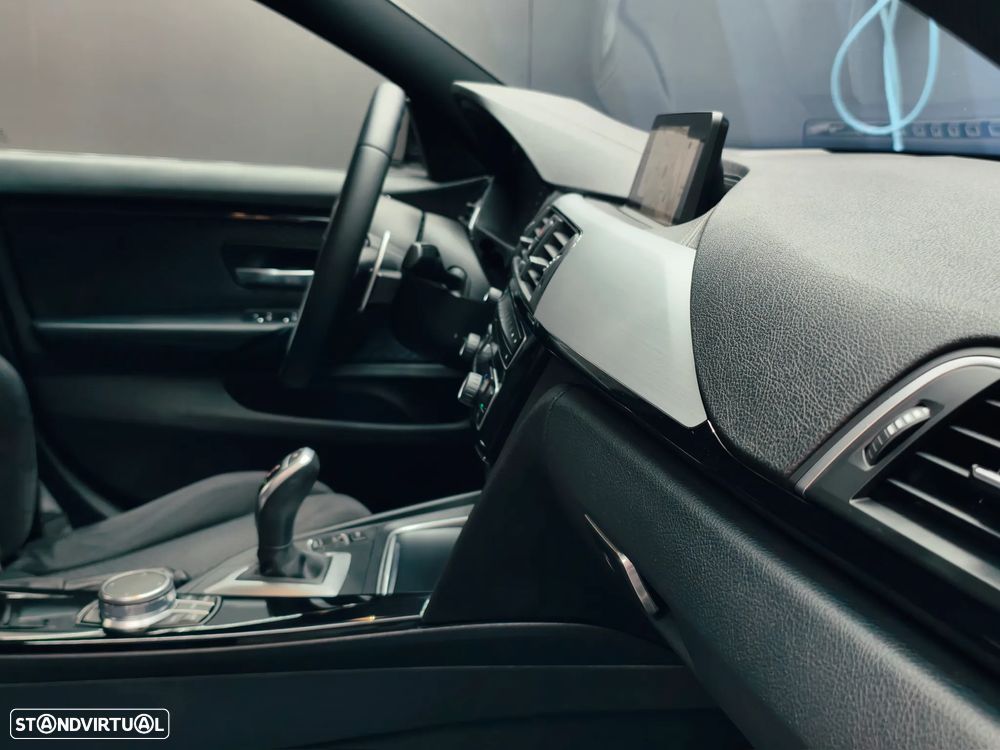 BMW 425 Gran Coupé d Pack M Auto - 33