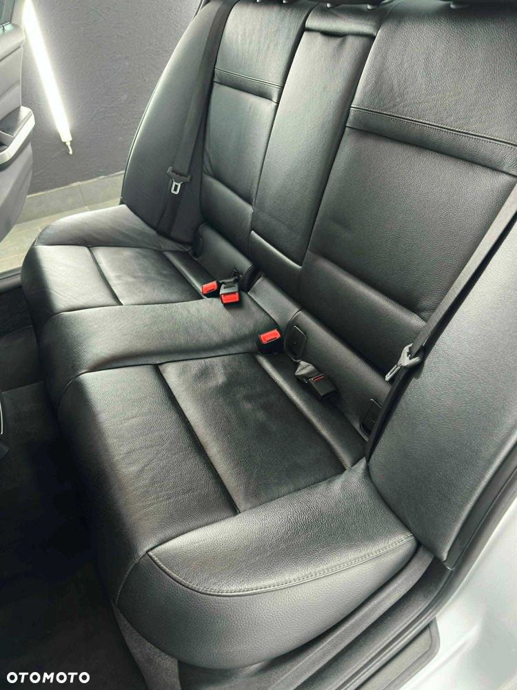 BMW Seria 3 - 8