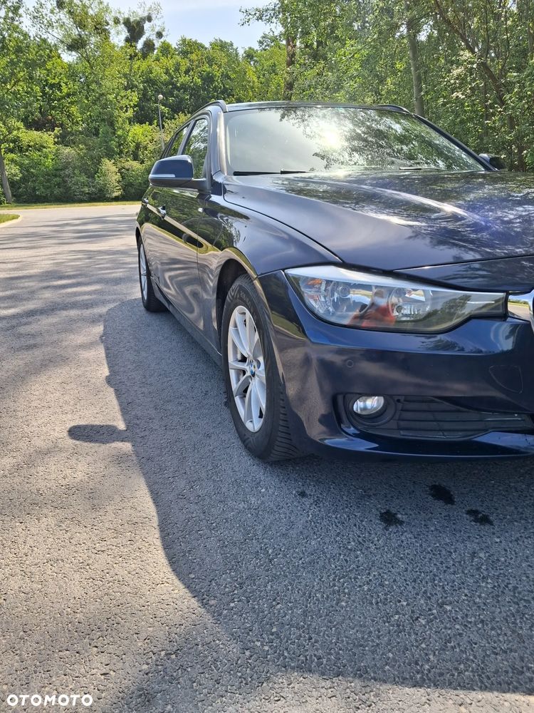 BMW Seria 3 318d DPF - 18