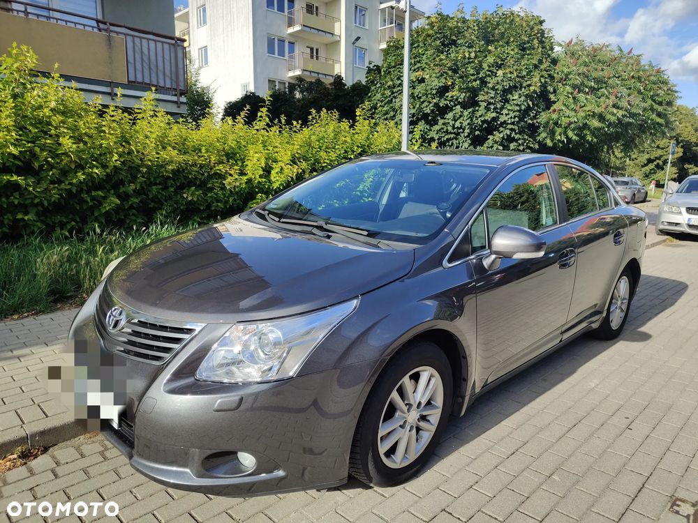Toyota Avensis 1.6 Luna - 2
