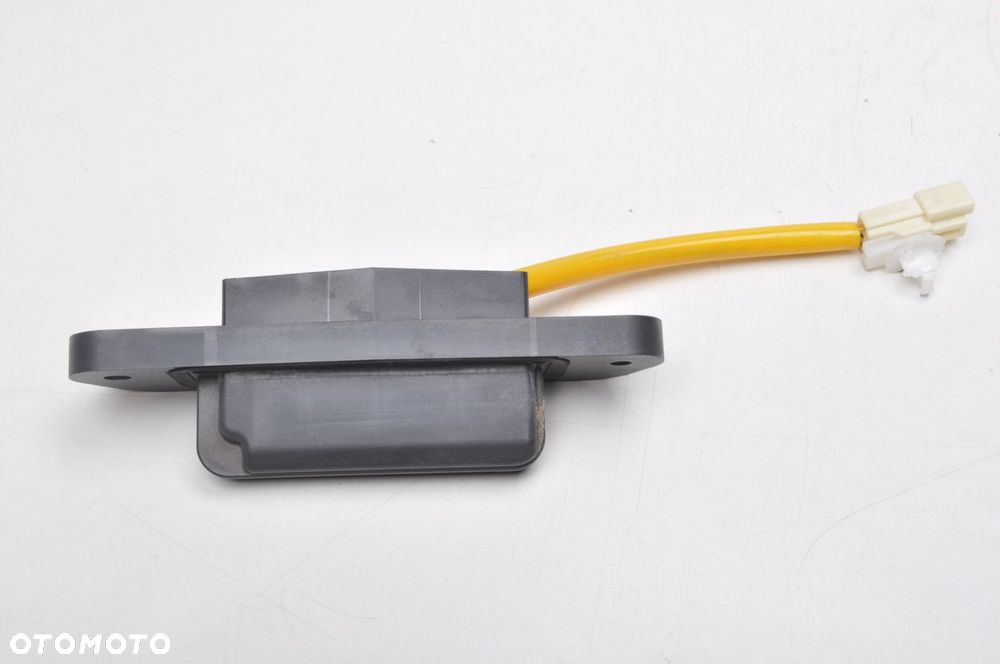 MITSUBISHI ECLIPSE CROSS MIKROSTYK KLAPY - 2