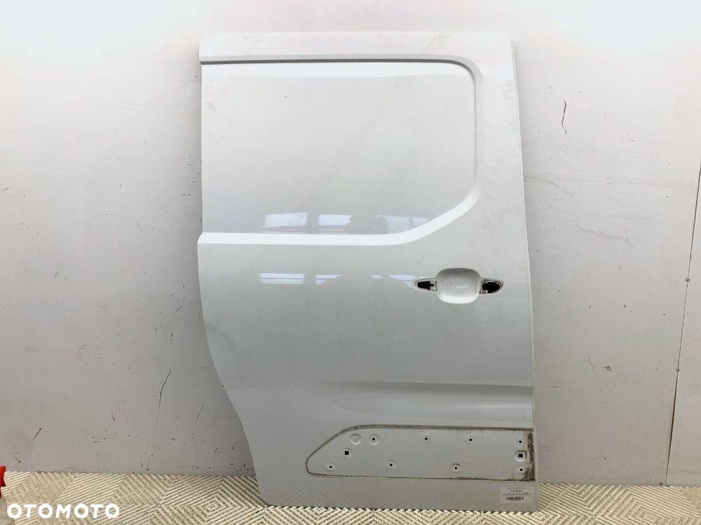 DRZWI TYŁ PRAWE PRZESUWNE - 764.00 PLN - TOYOTA PROACE CITY Nadwozie pełne/minivan 2019 - 2022 1.5 - 1