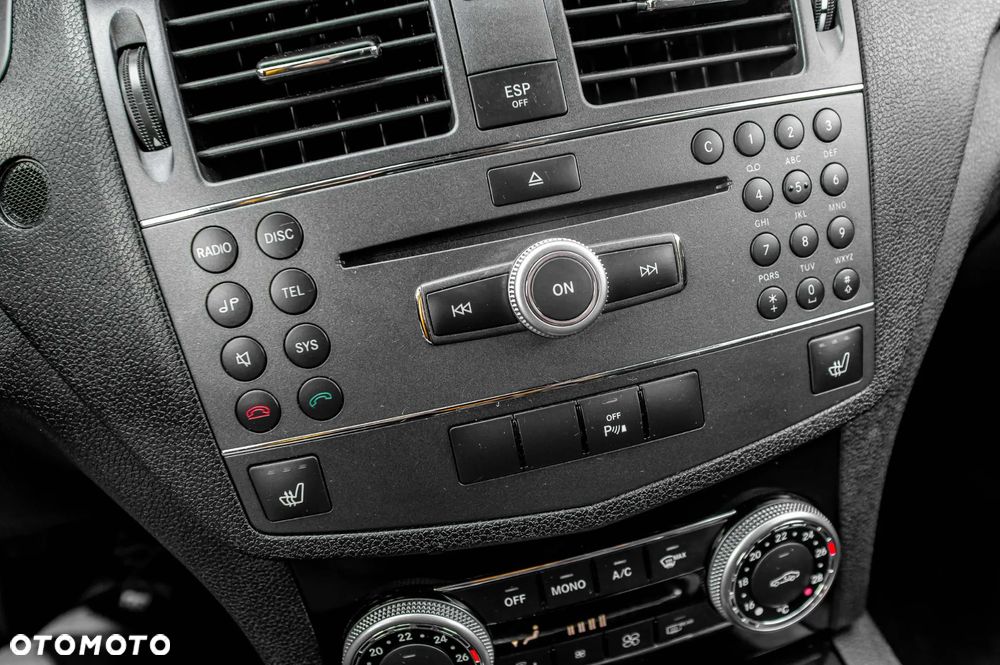 Mercedes-Benz Klasa C 200 Kompressor Avantgarde - 32