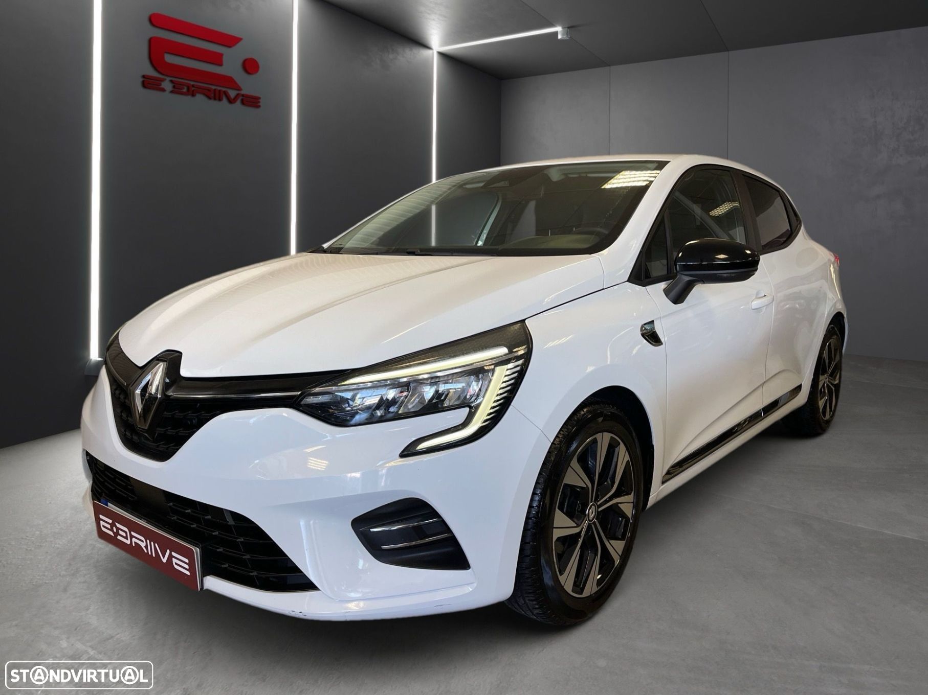 Renault Clio 1.0 TCe Limited Bi-Fuel - 1