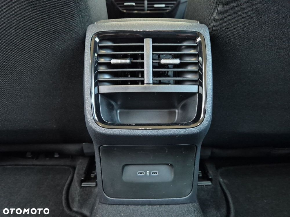 Skoda Octavia 2.0 TDI Edition 130 Essence DSG - 37