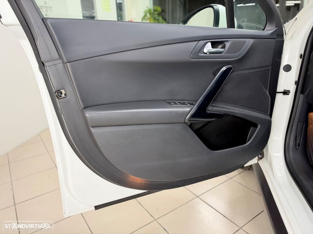 Peugeot 508 RXH 2.0 BlueHDi EAT6 - 14