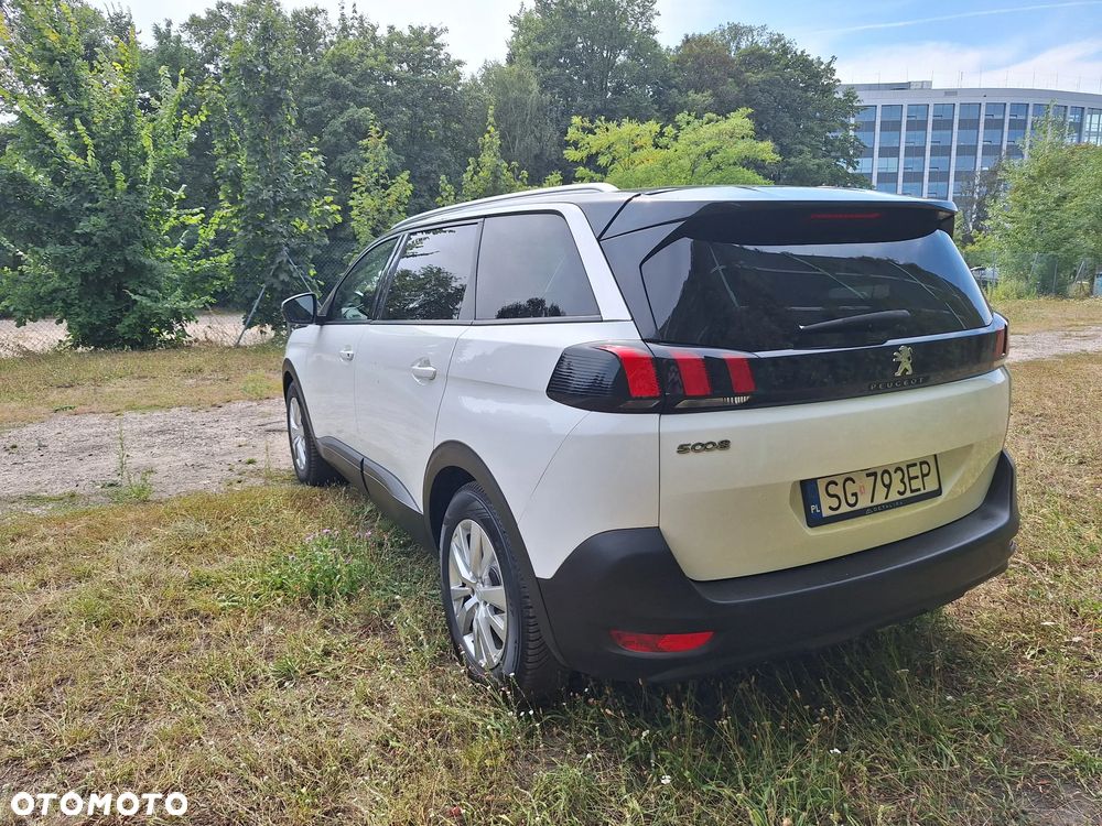 Peugeot 5008 2020 photo 2
