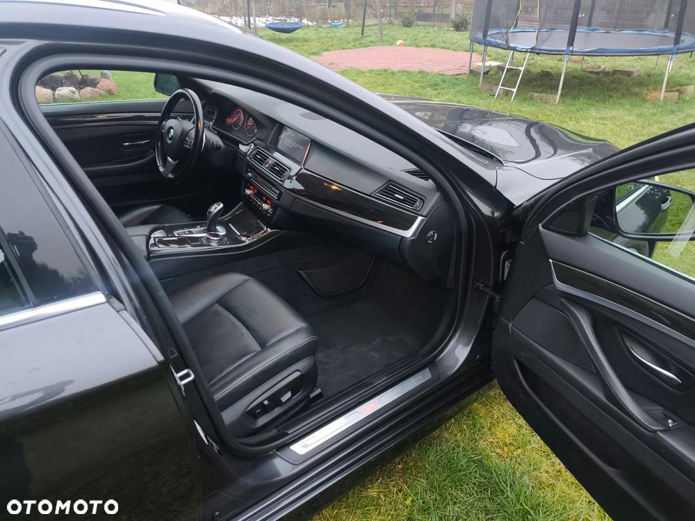 BMW Seria 5 535d xDrive Sport-Aut Modern Line - 20