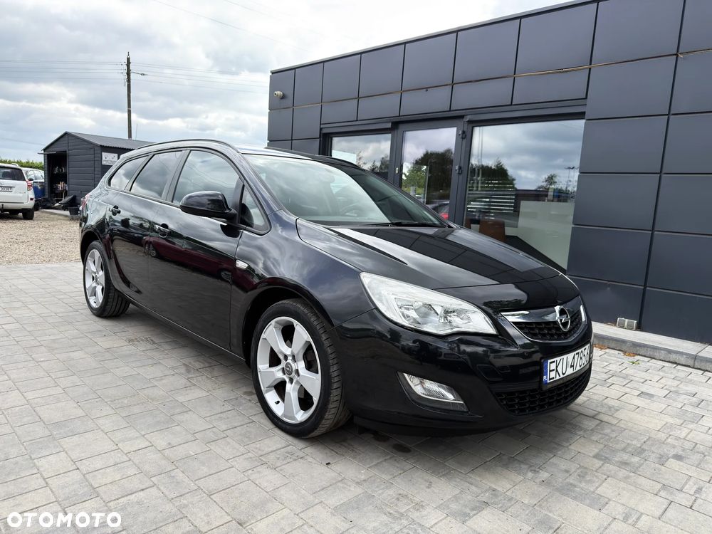 Opel Astra 1.7 CDTI Cosmo - 11
