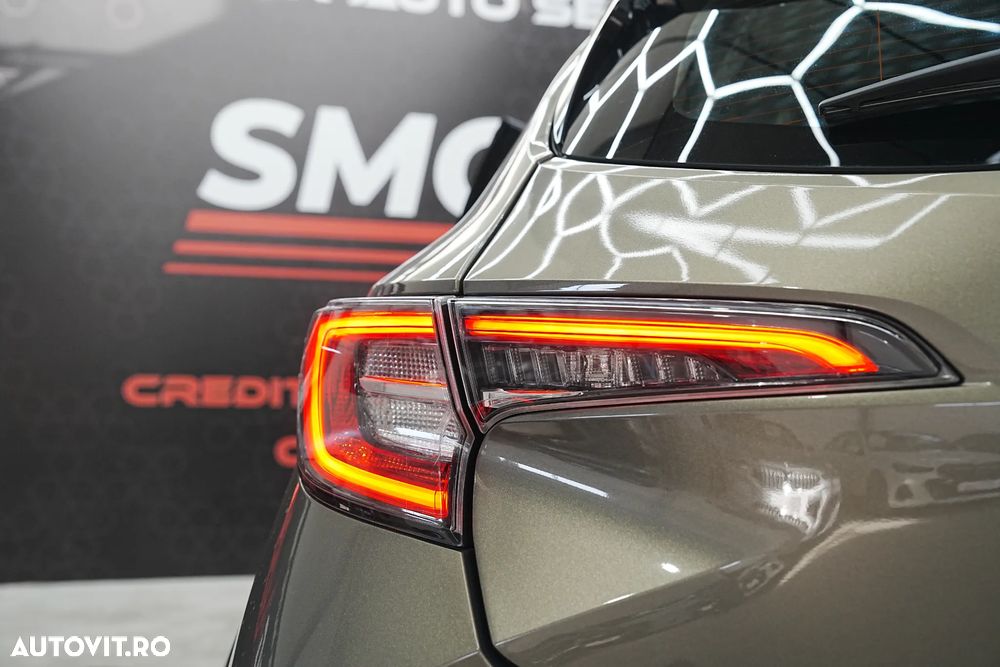 Toyota Corolla 1.8 HSD Dynamic - 33