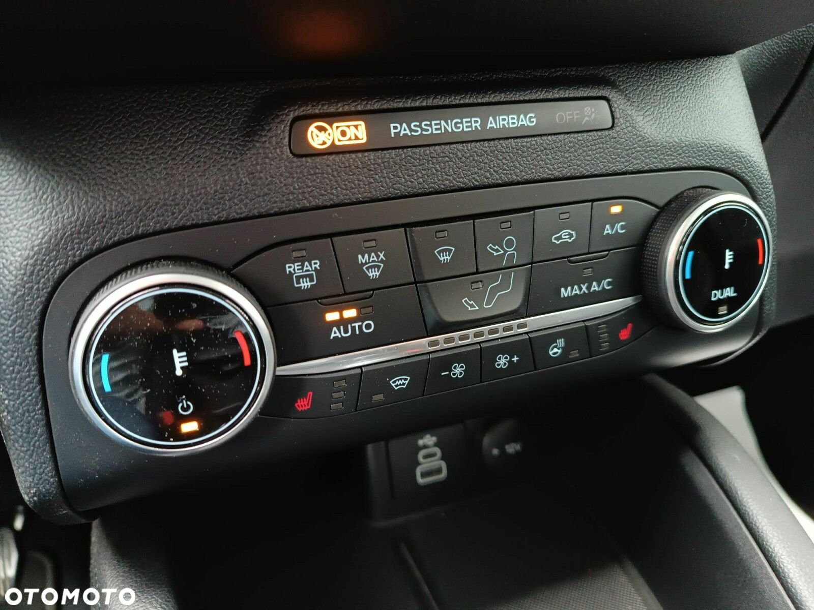 Ford Kuga 1.5 EcoBoost FWD Titanium - 27