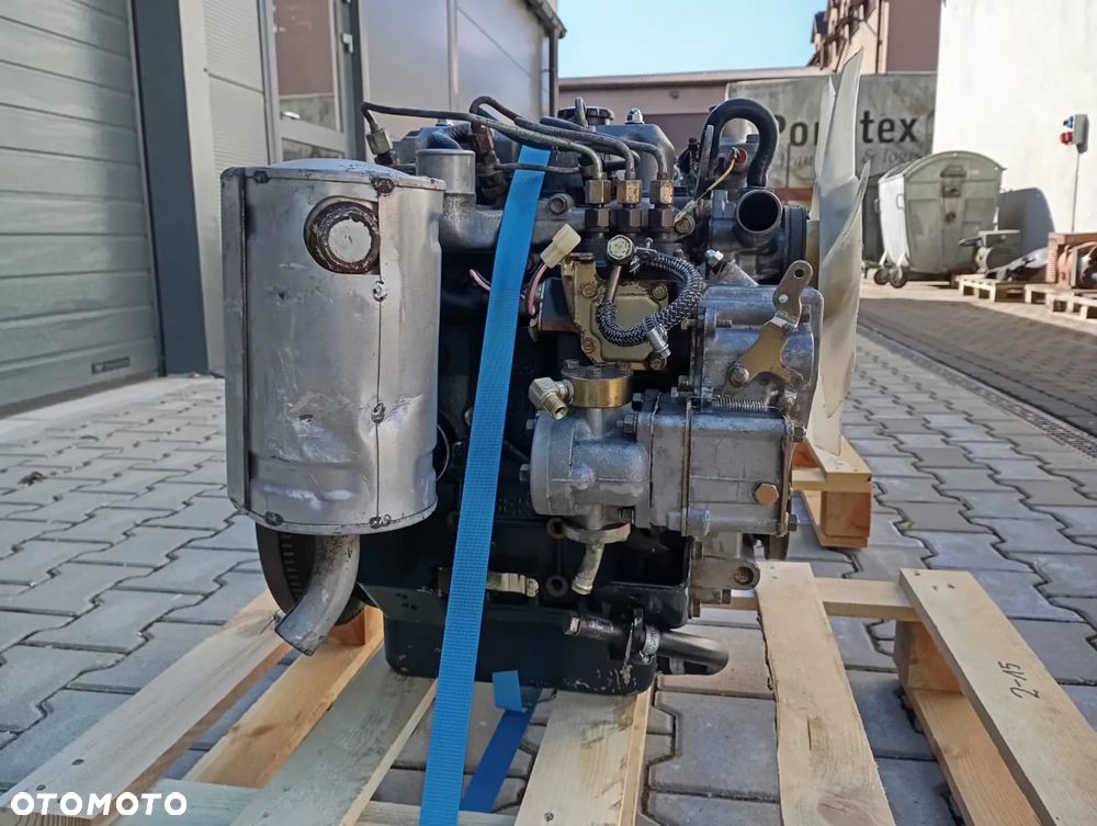 silnik ISEKI E3112 15,7 KW 3-cylindrowy diesel 7235 zł netto - 3