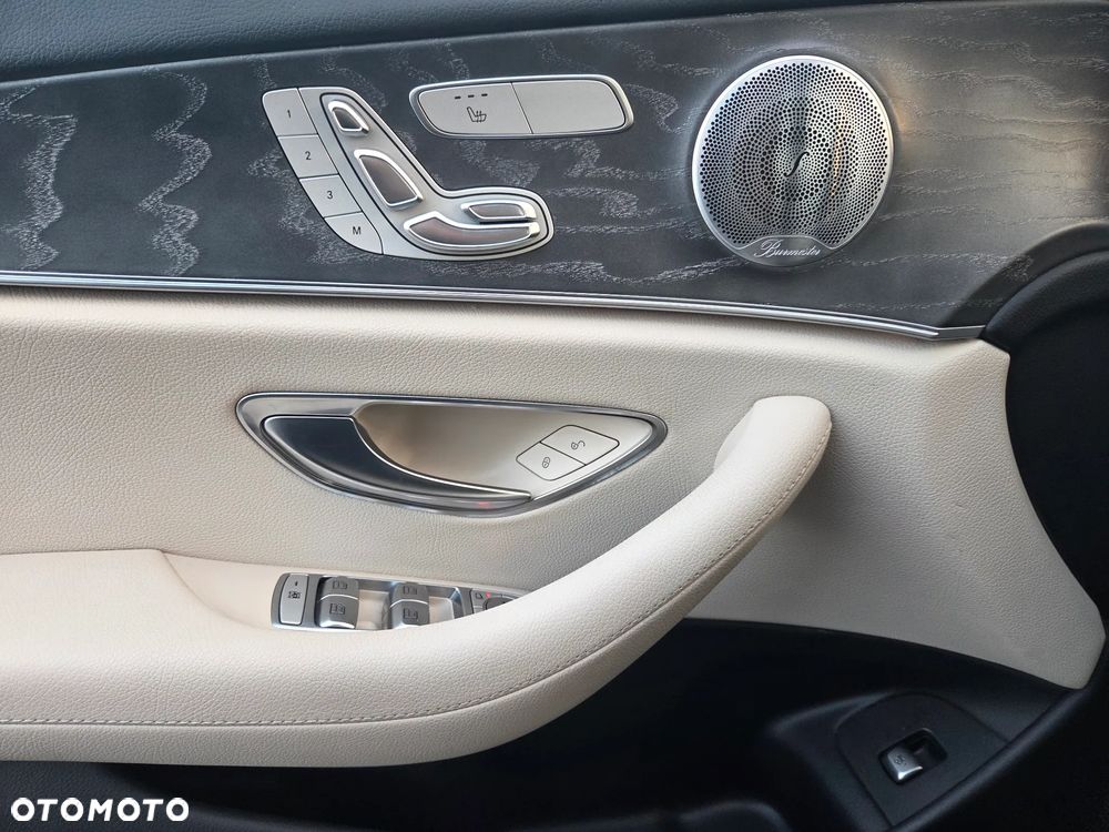 Mercedes-Benz Klasa E 300 d 4-Matic Exclusive - 25