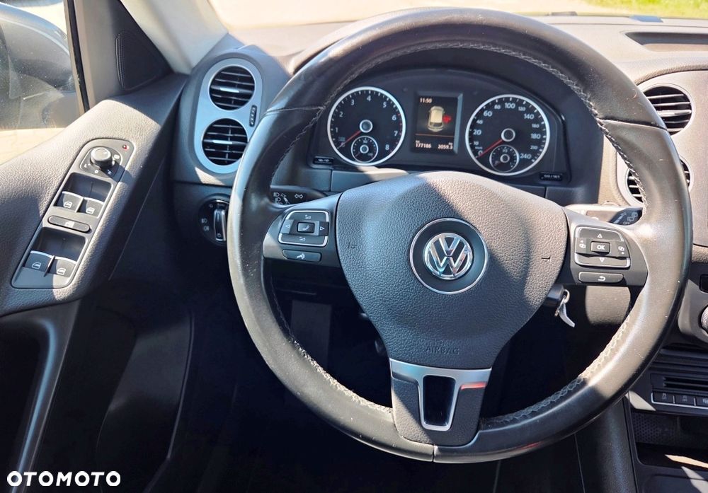 Volkswagen Tiguan 1.4 TSI BlueMotion Technology Exclusive - 37