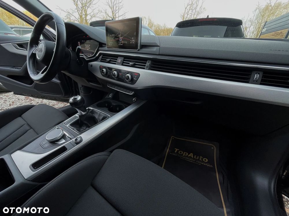 Audi A4 Avant 2.0 TFSI ultra Sport - 17