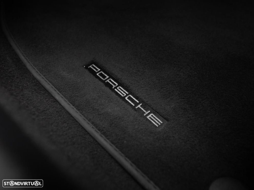Porsche 718 Cayman - 10