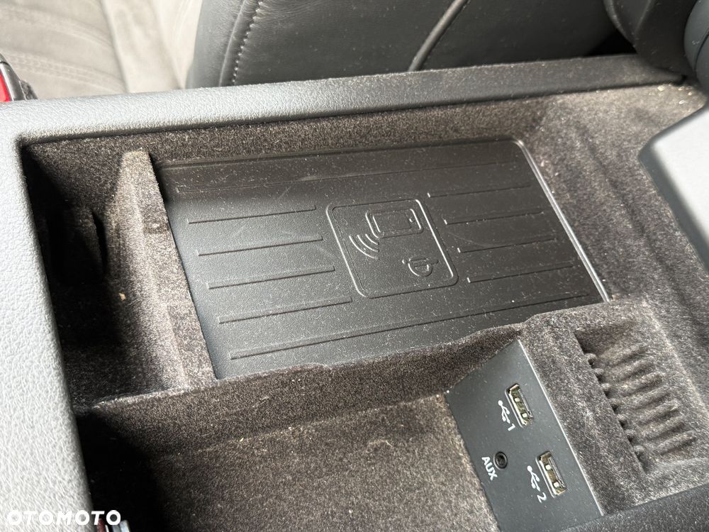 Audi A6 Avant 2.0 TDI Ultra S tronic - 25