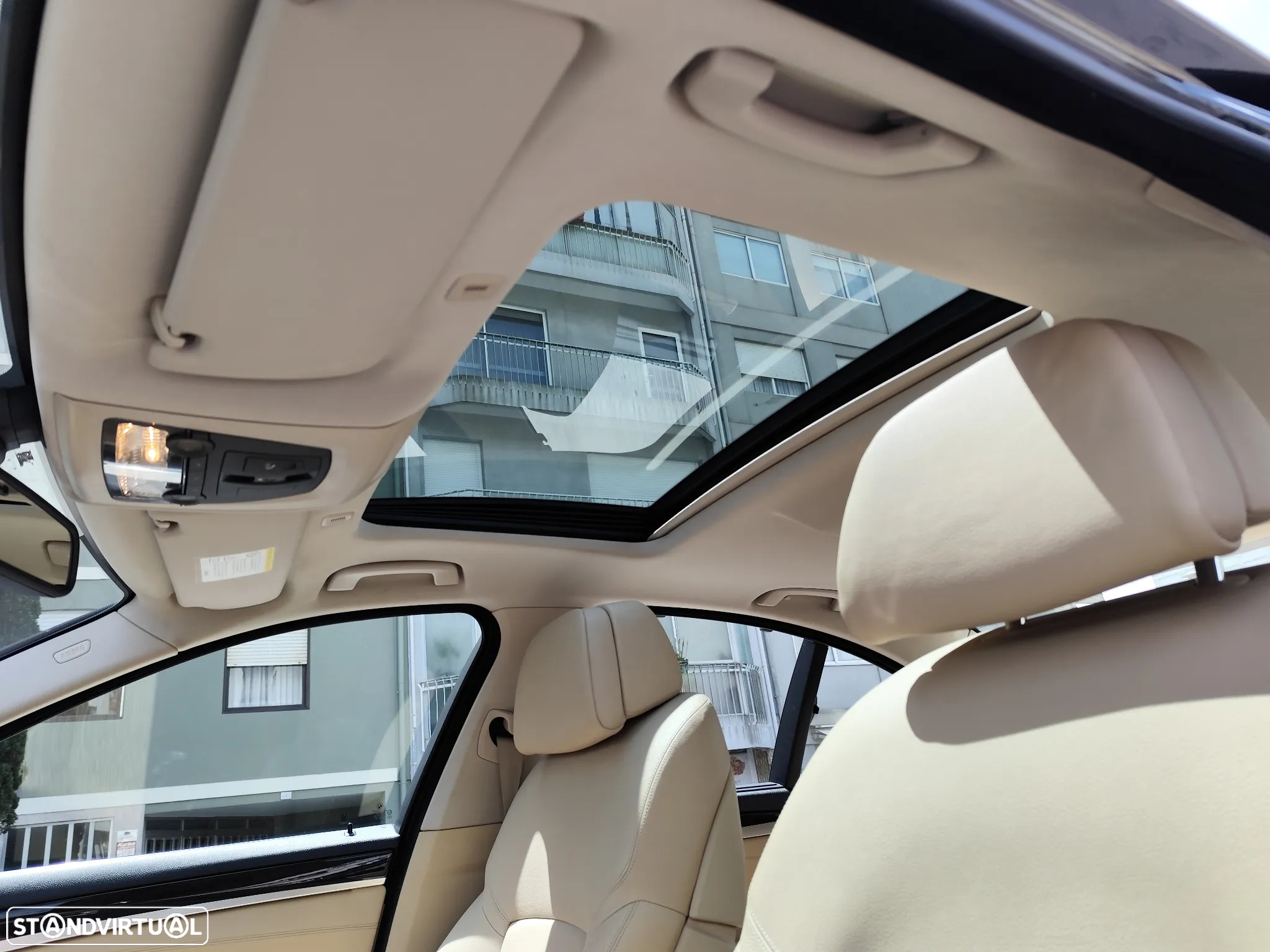 BMW 525 d Exclusive Auto - 10