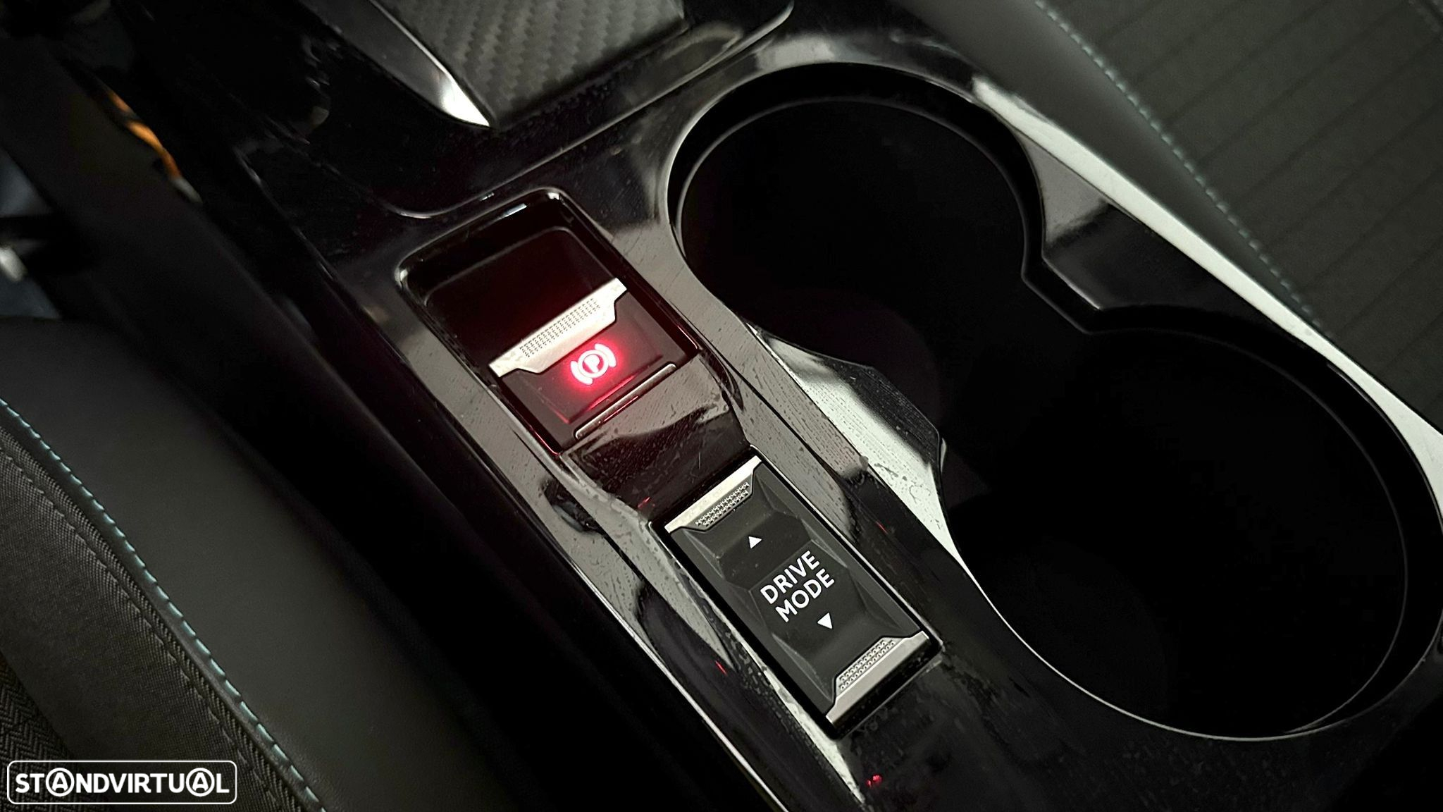 Peugeot e-2008 50 kWh Allure - 15
