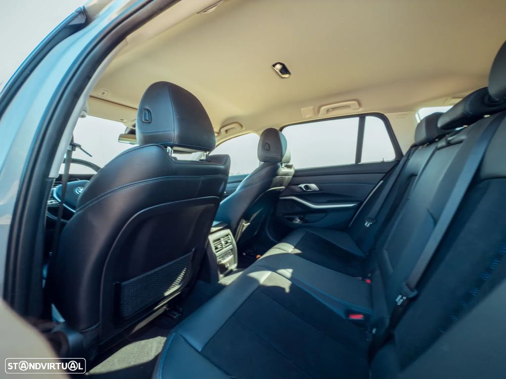 BMW 320 e Touring Line Sport Auto - 17
