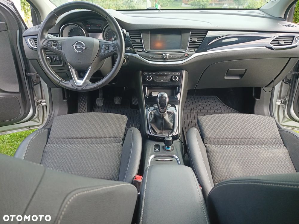 Opel Astra 1.4 T Dynamic - 7