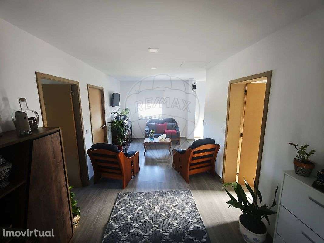 Moradia T4 para venda - Grande imagem: 2/10