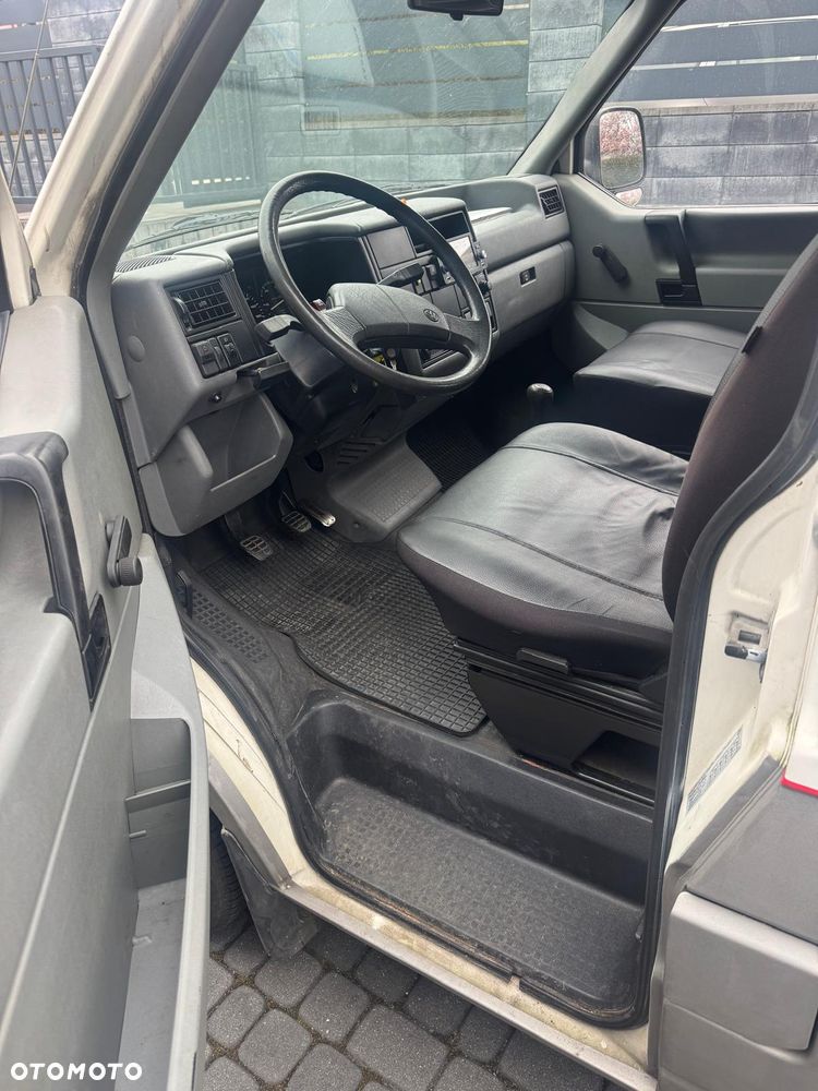 Volkswagen T4 Carthago - 8