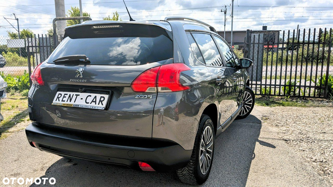 Peugeot 2008 - 8
