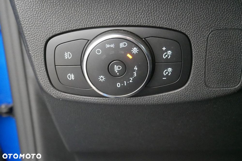 Ford Focus 1.0 EcoBoost Titanium - 26