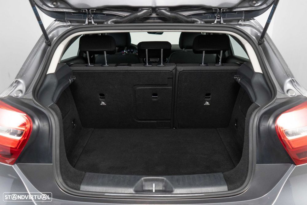 Mercedes-Benz A 180 d Style - 23