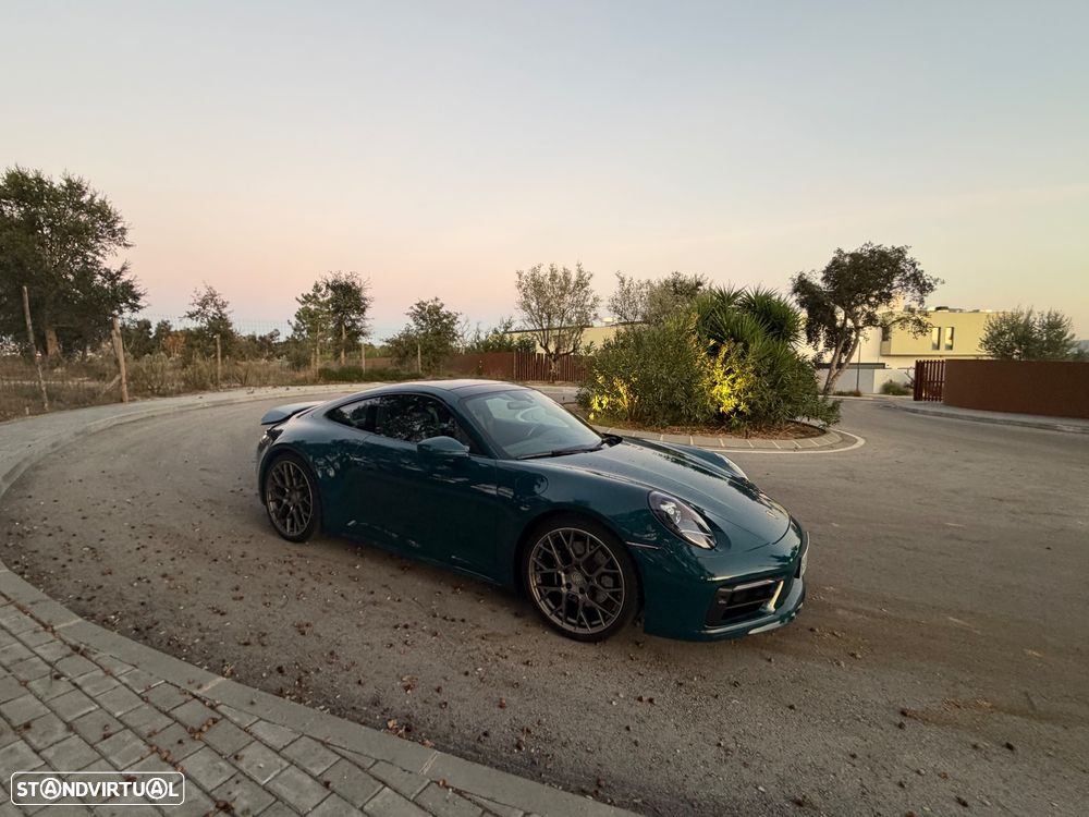 Porsche 911 (992) - 1
