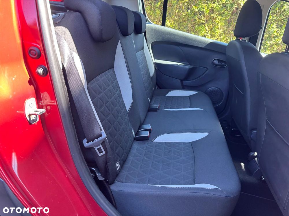 Dacia Sandero TCe 90 S&S Celebration - 9