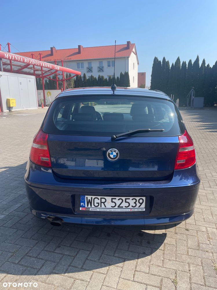 BMW E87 2009 photo 4