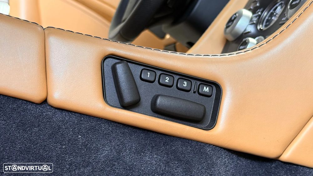 Aston Martin Vantage Roadster V8 Sportshift - 33