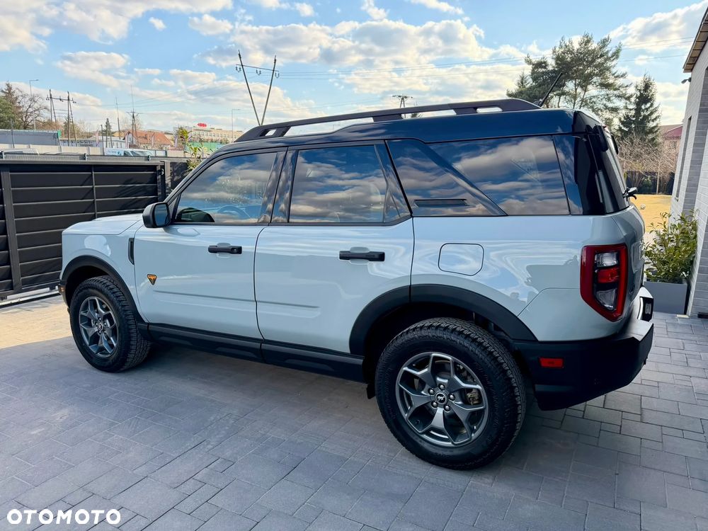 Ford Bronco - 11