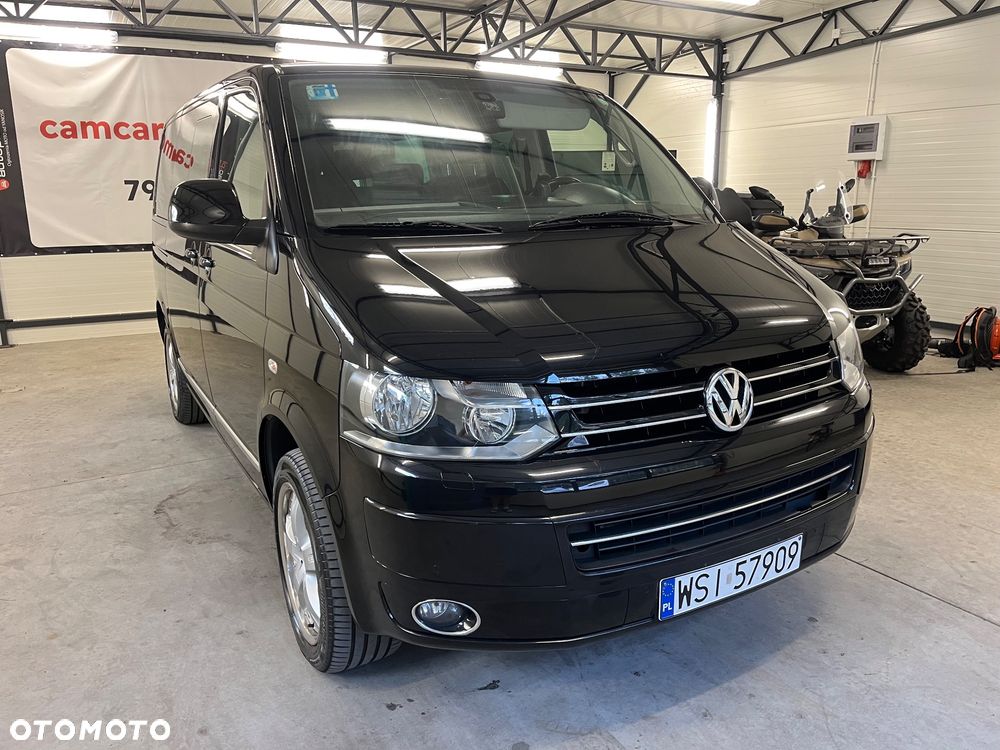 Volkswagen Multivan - 11