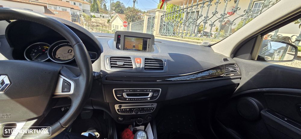 Renault Mégane dCi 110 FAP EDC Dynamique - 4