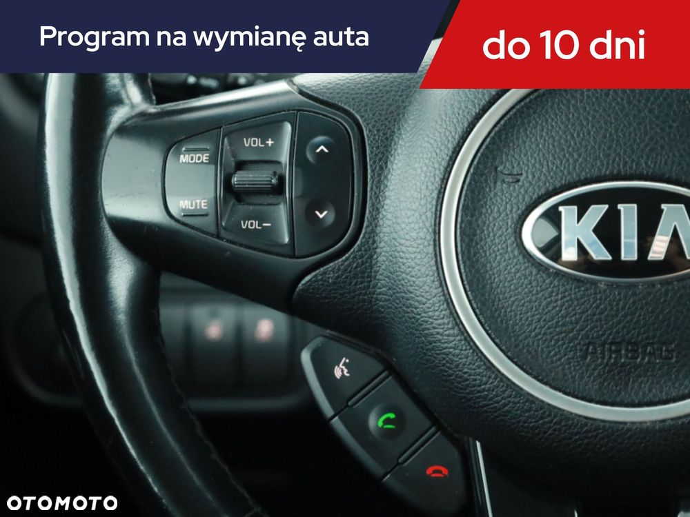 Kia Carens - 18